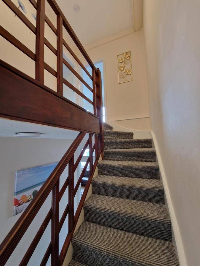 Finchley Holidays Whetstone 外观 照片