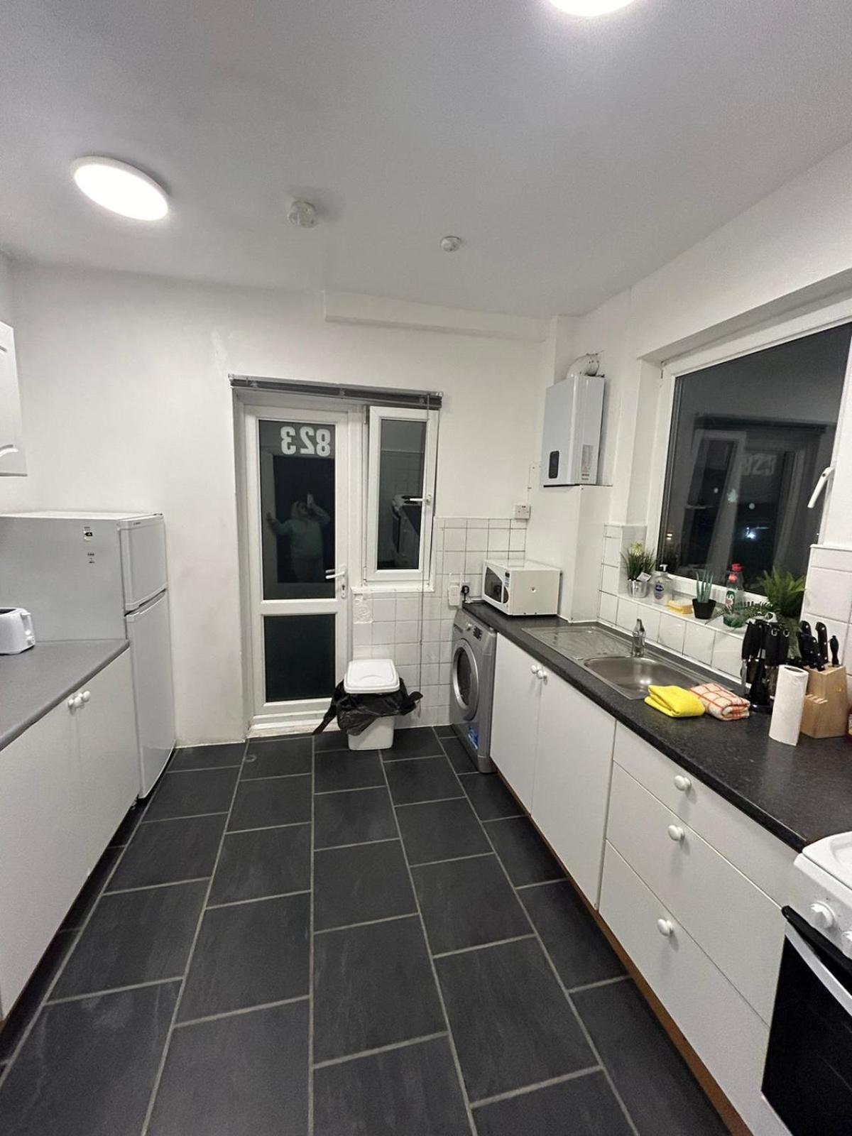Finchley Holidays Whetstone 外观 照片